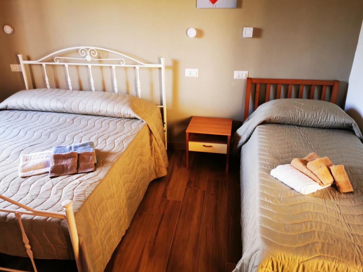 Agriturismo B&B Il Girasole Roccadaspide Eksteriør bilde